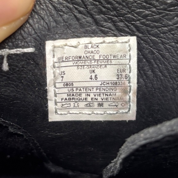 Chaco Women’s Black Leather Chelsea Boots Size 7 Waterproof Lug Sole Like New - Picture 8 of 12